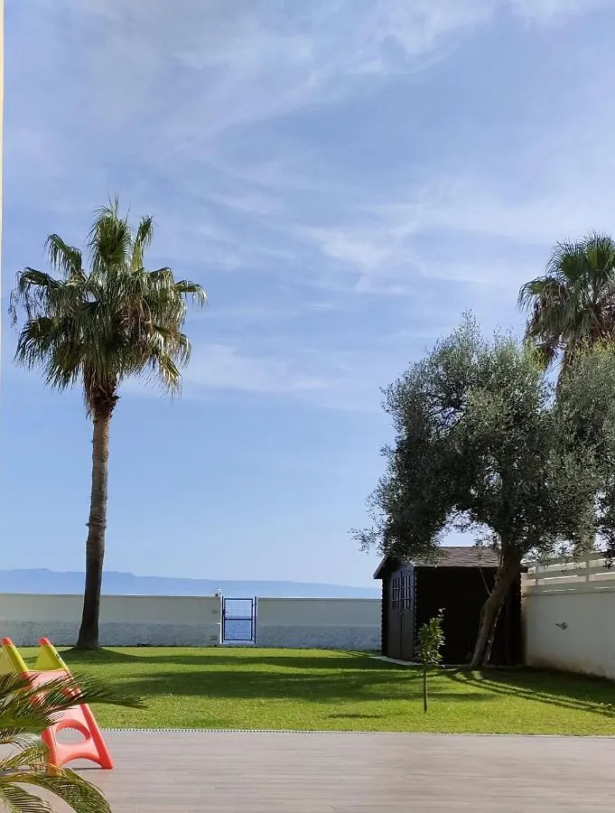 Camera Sul Mare Messina Guest house