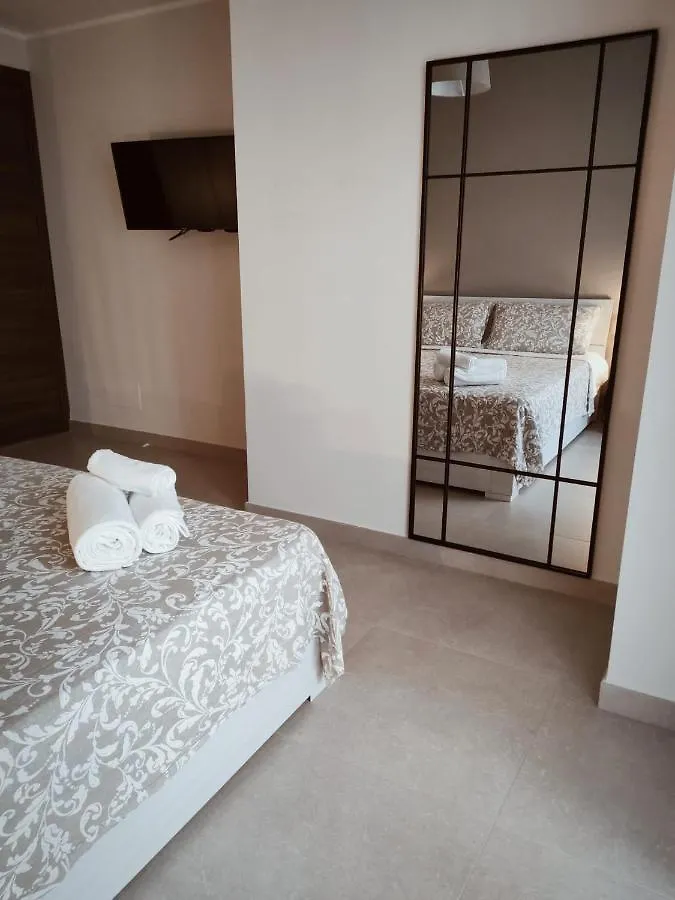 Camera Sul Mare Messina Guest house